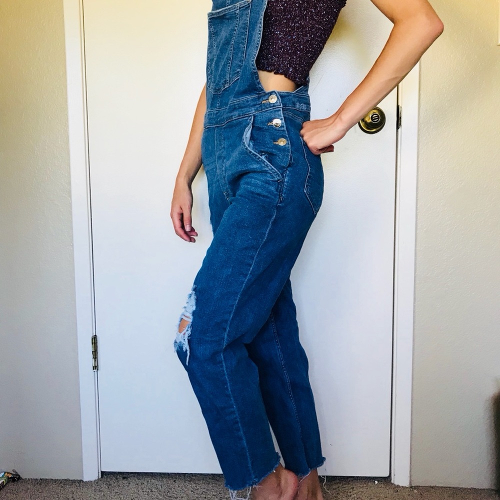 H&M Divided Cropped Distressed Overalls
